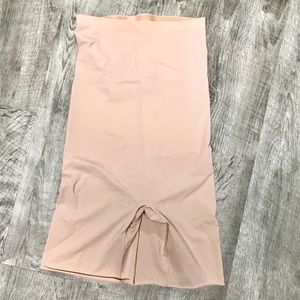 SPANX High Waisted Mid Thigh Shapewear